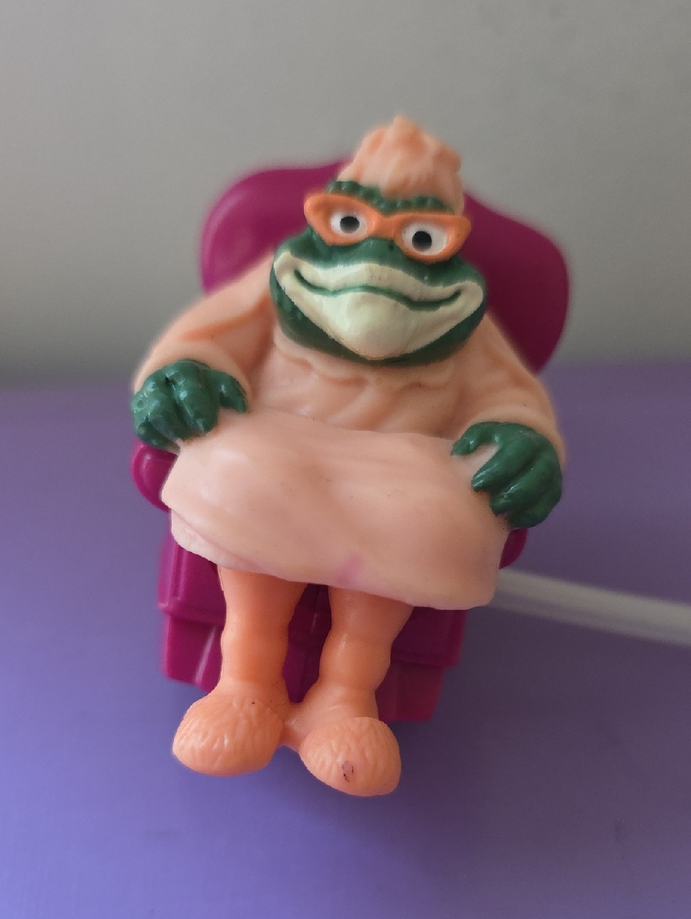 Dinosaurs Grandma Ethyl - McDonald's Happy Meal Toy